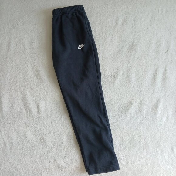 Nike Sportswear Club Fleece Jogger Pants - Black/White, Size M - Picture 2 of 16